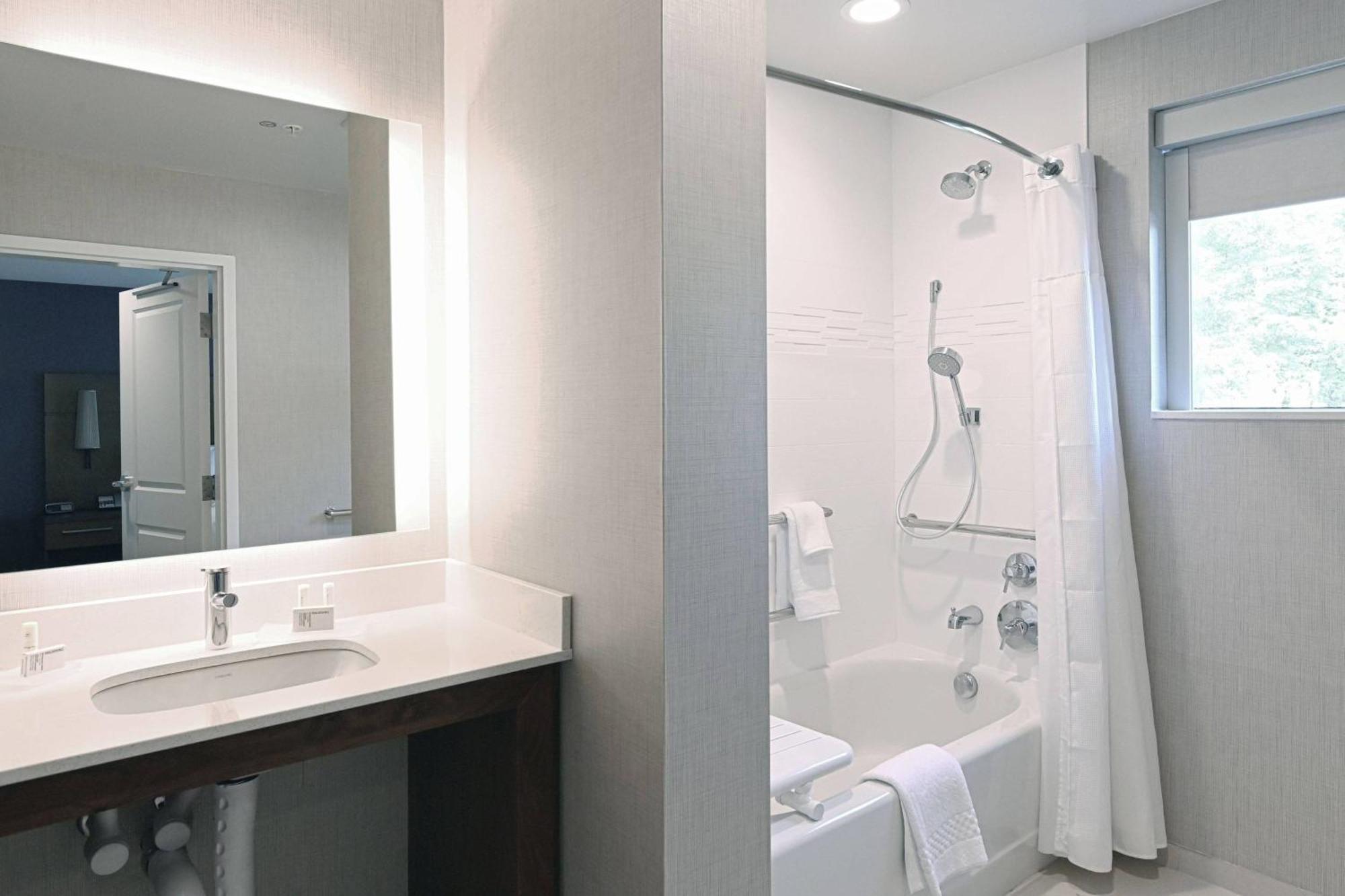 Residence Inn Richmond Мидлотиан Экстерьер фото